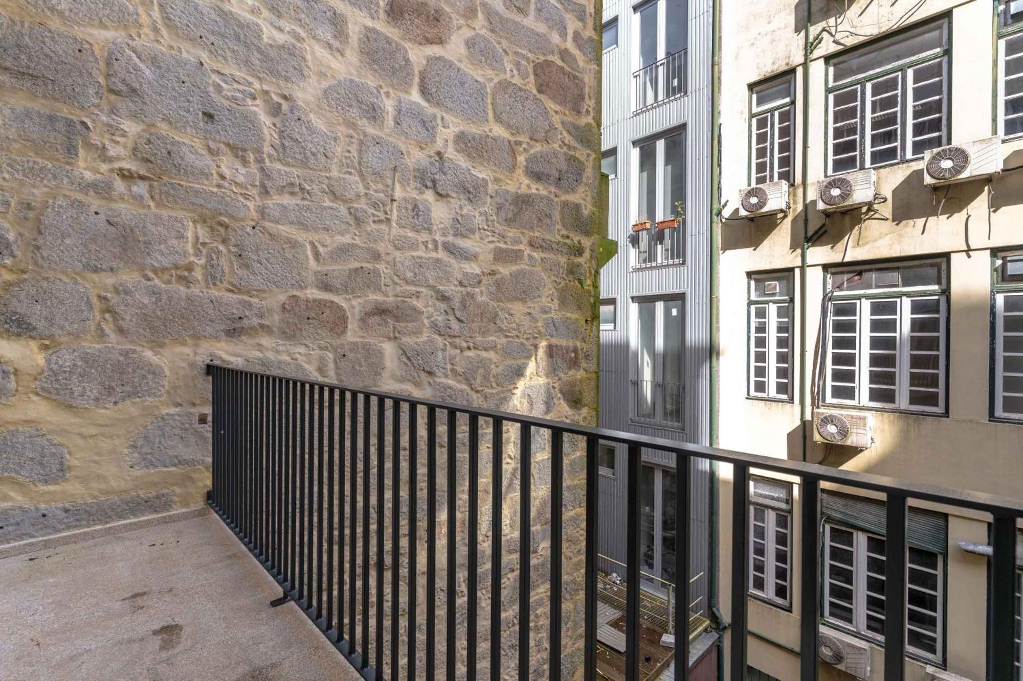 Limehome Porto Rua 31 De Janeiro Экстерьер фото